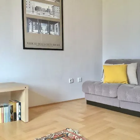 Astoria Apartment *